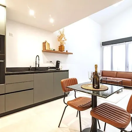Apartment Aux Clefs Des Sacres La Casa *